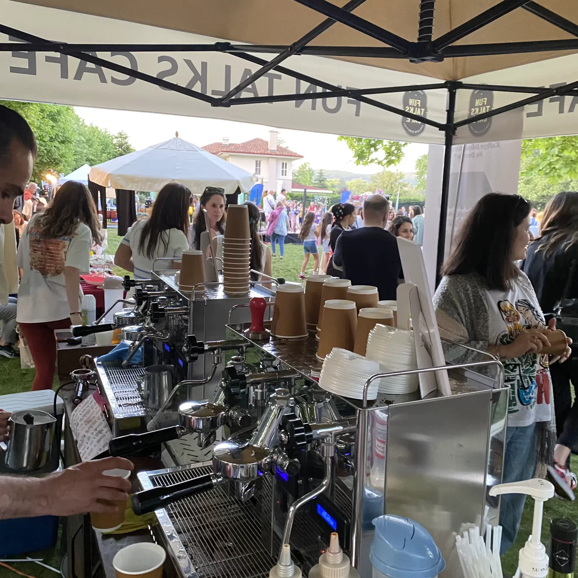 Festivaller Fun Talks Cafe